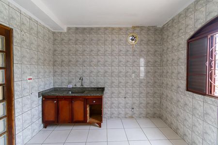 Casa para alugar com 320m², 4 quartos e 5 vagasCasa 2 - Cozinha