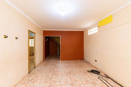 Casa para alugar com 320m², 4 quartos e 5 vagasSala