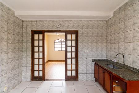 Casa para alugar com 320m², 4 quartos e 5 vagasCasa 2 - Cozinha