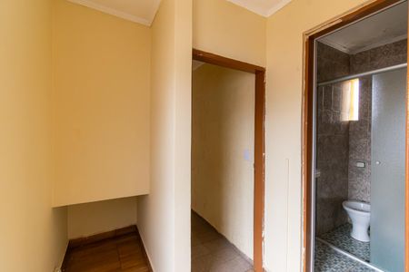 Casa para alugar com 320m², 4 quartos e 5 vagasCorredor