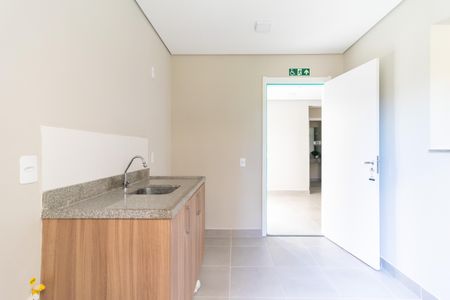 Apartamento para alugar com 32m², 2 quartos e sem vagaÁrea comum - Salão de festas