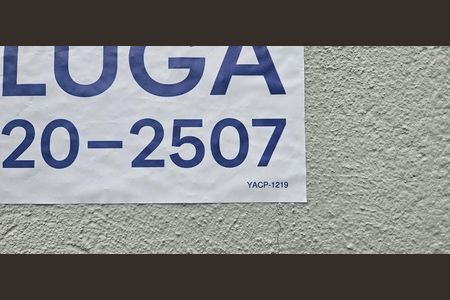 Apartamento para alugar com 32m², 2 quartos e sem vagaPlaca instalada na fachada do condomínio - Código da placa YACP-1219