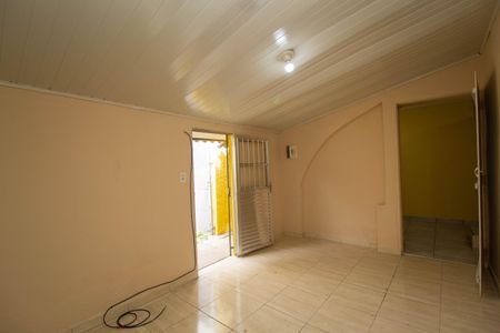 Sala de casa para alugar com 2 quartos, 75m² em Vila Bonilha, São Paulo