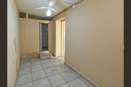 Quarto 1 de casa para alugar com 2 quartos, 35m² em Vila Bonilha, São Paulo