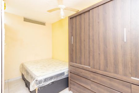 Quarto 1 de casa para alugar com 1 quarto, 75m² em Vila Bonilha, São Paulo