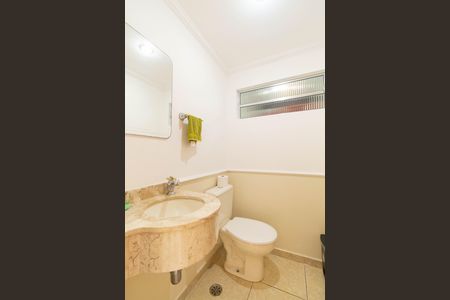 Casa à venda com 150m², 2 quartos e 1 vagaLavabo