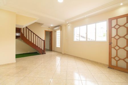 Casa à venda com 150m², 2 quartos e 1 vagaSala 1