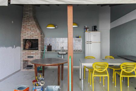 Casa de condomínio à venda com 123m², 2 quartos e 2 vagasChurrasqueira