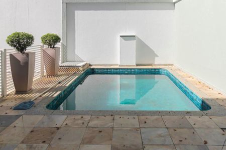 Casa de condomínio à venda com 123m², 2 quartos e 2 vagasPiscina