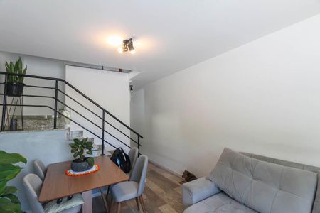 Sala de casa de condomínio à venda com 2 quartos, 123m² em Vila Alpina, São Paulo