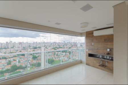 Apartamento à venda com 127m², 3 quartos e 2 vagasVaranda