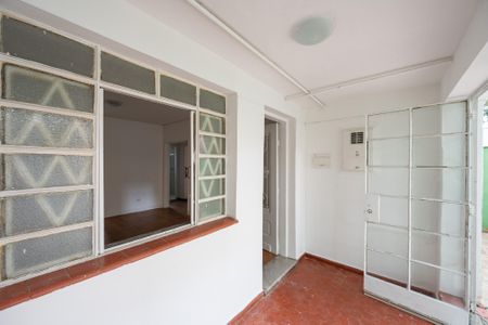 Casa para alugar com 80m², 2 quartos e 1 vagaEntrada