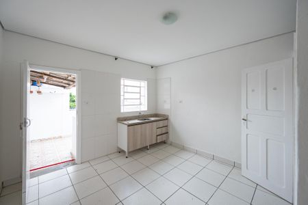 Casa para alugar com 80m², 2 quartos e 1 vagaCozinha