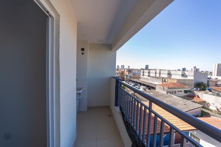 Apartamento à venda com 42m², 2 quartos e sem vaga Apartamento à venda com 42m², 2 quartos e sem vagaVaranda e Área de Serviço