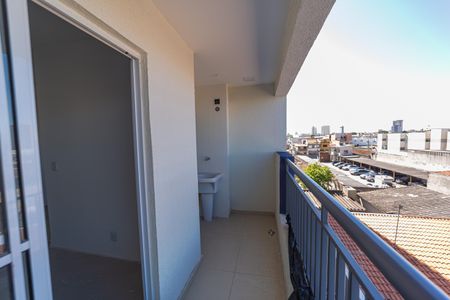 Apartamento à venda com 42m², 2 quartos e sem vaga Apartamento à venda com 42m², 2 quartos e sem vagaVaranda e Área de Serviço