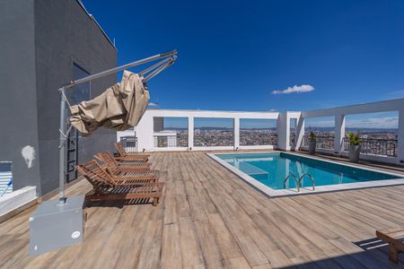 Apartamento à venda com 42m², 2 quartos e sem vaga Apartamento à venda com 42m², 2 quartos e sem vagaÁrea comum - Piscina