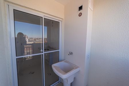 Apartamento à venda com 42m², 2 quartos e sem vaga Apartamento à venda com 42m², 2 quartos e sem vagaVaranda e Área de Serviço