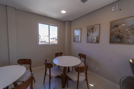 Apartamento à venda com 42m², 2 quartos e sem vaga Apartamento à venda com 42m², 2 quartos e sem vagaÁrea comum - Salão de festas