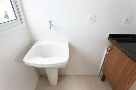 Apartamento para alugar com 42m², 2 quartos e 1 vaga Apartamento para alugar com 42m², 2 quartos e 1 vagaÁrea de Serviço