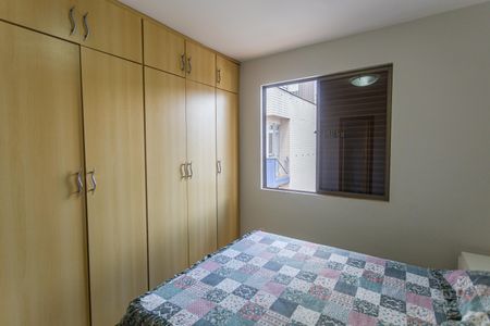 Suíte de apartamento para alugar com 2 quartos, 65m² em Santo Antônio, Belo Horizonte