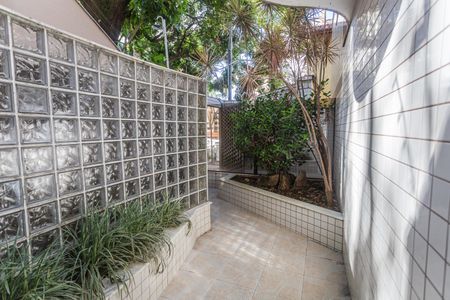 Apartamento à venda com 65m², 2 quartos e 2 vagasHall de entrada