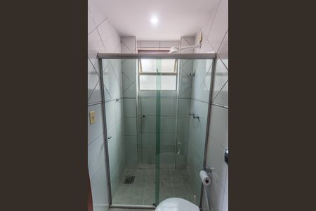 Apartamento à venda com 65m², 2 quartos e 2 vagasBanheiro da Suíte