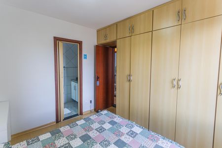 Apartamento à venda com 65m², 2 quartos e 2 vagasSuíte