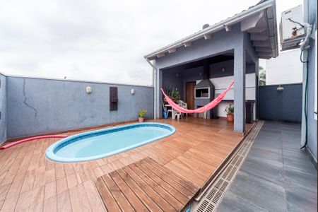 Casa de condomínio para alugar com 160m², 4 quartos e 2 vagasPiscina