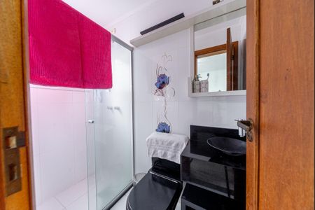 Casa de condomínio para alugar com 160m², 4 quartos e 2 vagasBanheiro