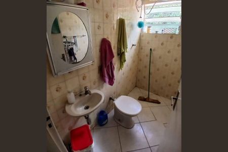 Casa à venda com 125m², 3 quartos e 2 vagasBanheiro