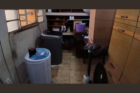 Casa à venda com 125m², 3 quartos e 2 vagasÁrea de serviço