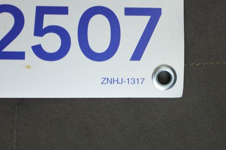 Apartamento à venda com 46m², 2 quartos e 1 vagaPlaca instalada na janela do quarto do imóvel - Código da placa: ZNHJ-1317