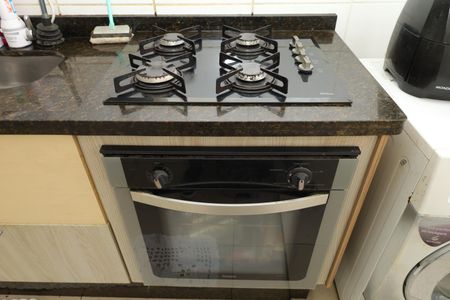 Apartamento à venda com 46m², 2 quartos e 1 vagaCozinha - Cooktop e forno