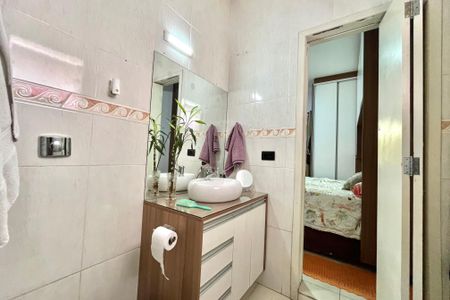 Casa à venda com 350m², 3 quartos e 2 vagasBanheiro da Suíte 1