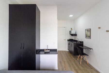 Quarto de kitnet/studio à venda com 1 quarto, 23m² em Jardim das Acacias, São Paulo
