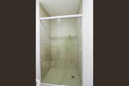 Banheiro Social de kitnet/studio à venda com 1 quarto, 23m² em Jardim das Acacias, São Paulo