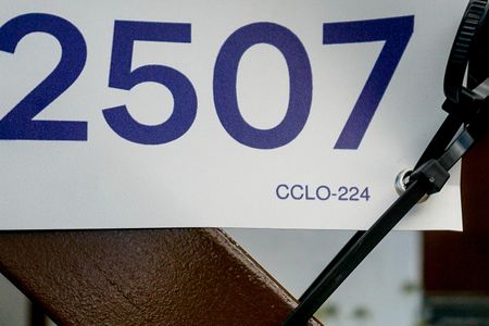 Casa à venda com 143m², 3 quartos e 4 vagas Casa à venda com 143m², 3 quartos e 4 vagasCódigo