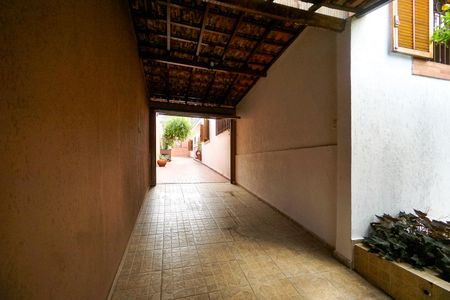 Casa à venda com 143m², 3 quartos e 4 vagas Casa à venda com 143m², 3 quartos e 4 vagasGaragem