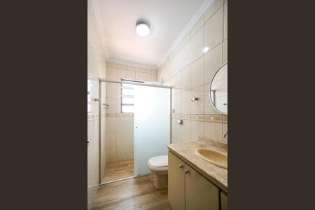 Casa à venda com 143m², 3 quartos e 4 vagas Casa à venda com 143m², 3 quartos e 4 vagasBanheiro