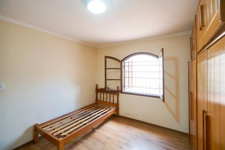 Casa à venda com 143m², 3 quartos e 4 vagas Casa à venda com 143m², 3 quartos e 4 vagasQuarto de serviço