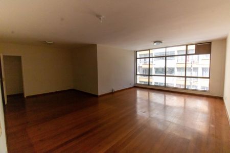 Sala de apartamento para alugar com 4 quartos, 250m² em Ingá, Niterói