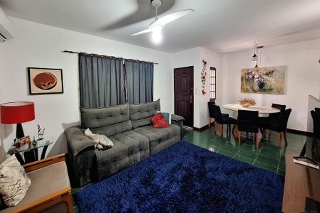 Casa à venda com 155m², 3 quartos e 1 vagaSala