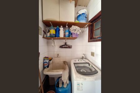 Casa à venda com 155m², 3 quartos e 1 vagaÁrea de Serviço