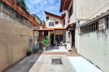 Casa à venda com 155m², 3 quartos e 1 vagaQuintal