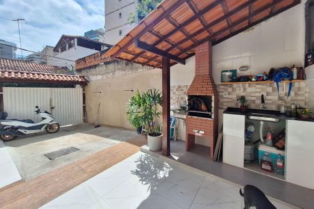 Casa à venda com 155m², 3 quartos e 1 vagaQuintal