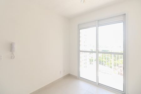 Sala  de apartamento para alugar com 1 quarto, 28m² em Guaiauna, São Paulo