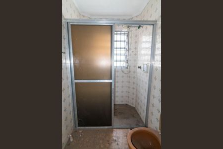 Casa à venda com 274m², 5 quartos e 1 vagaCasa 1 - Banheiro 2