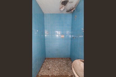 Casa à venda com 274m², 5 quartos e 1 vagaCasa 2 - Banheiro