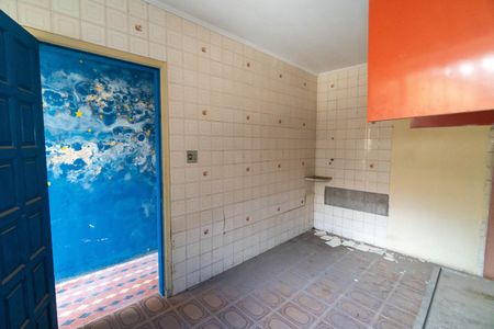 Casa à venda com 274m², 5 quartos e 1 vagaCasa 1 - Cozinha