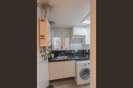 Apartamento para alugar com 132m², 3 quartos e 3 vagasÁrea de Serviço